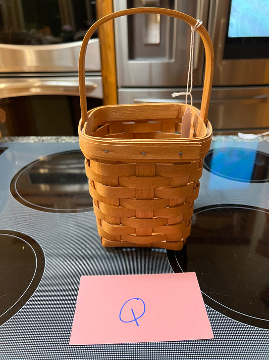 Longaberger medium peg basket with protector