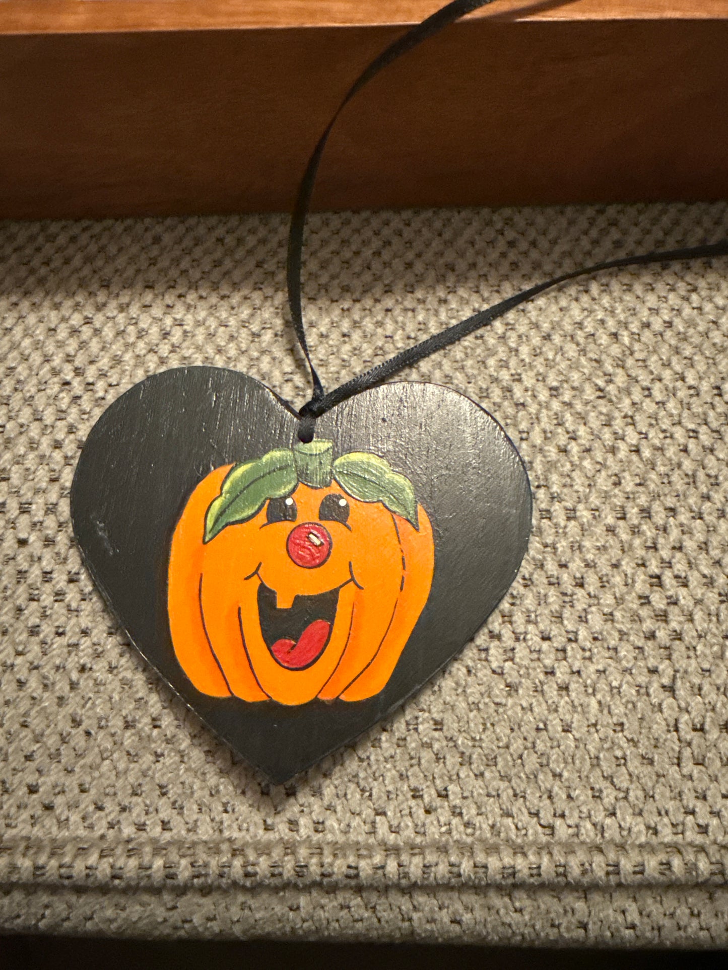 Homestead pumpkin tie on