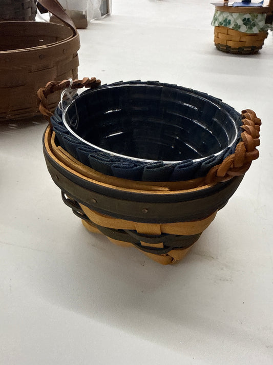 Longaberger collector’s club thyme basket with liner and protector