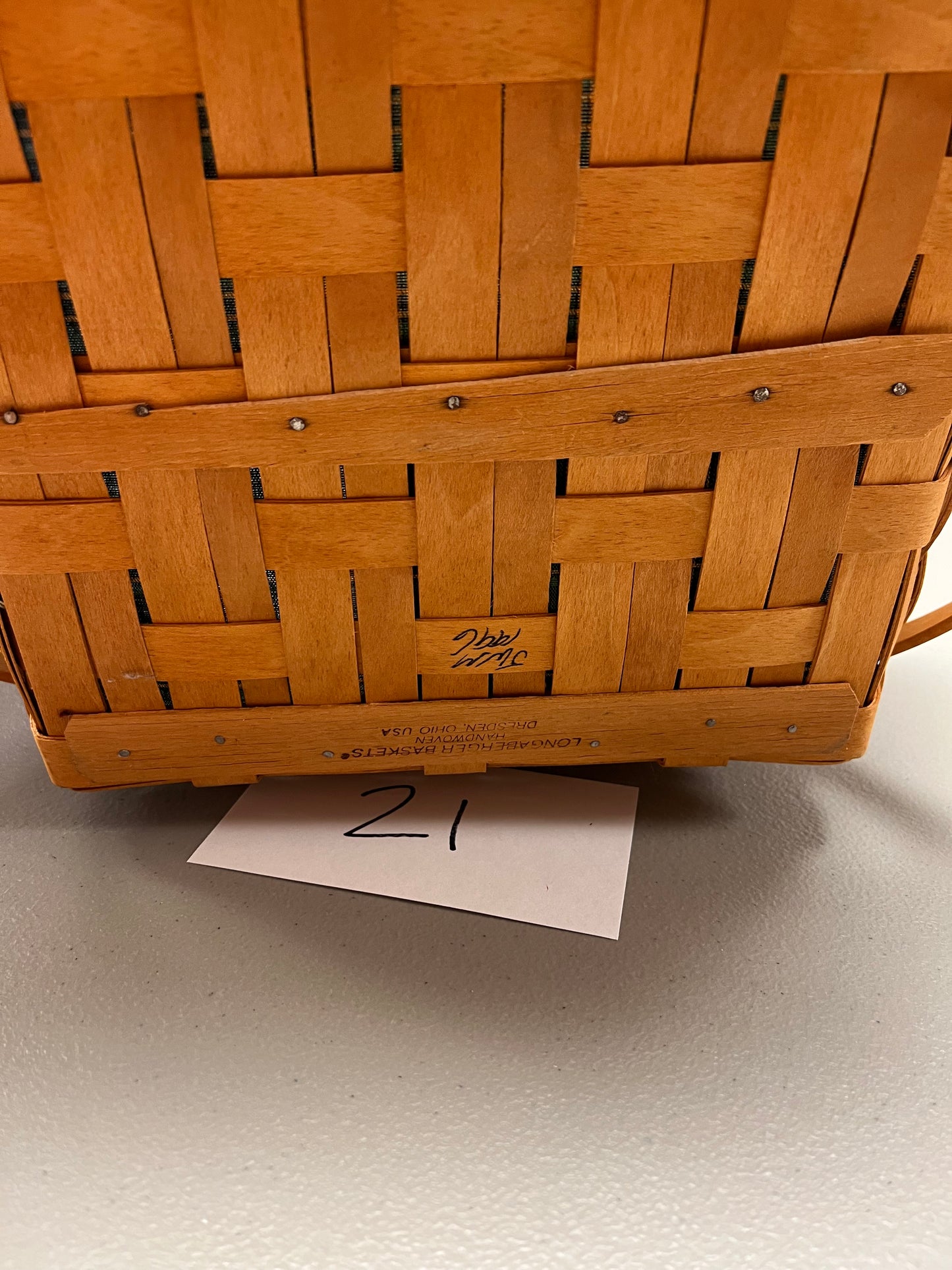 Longaberger Traditions Collection Community Basket 1996 Edition with Liner and Protector