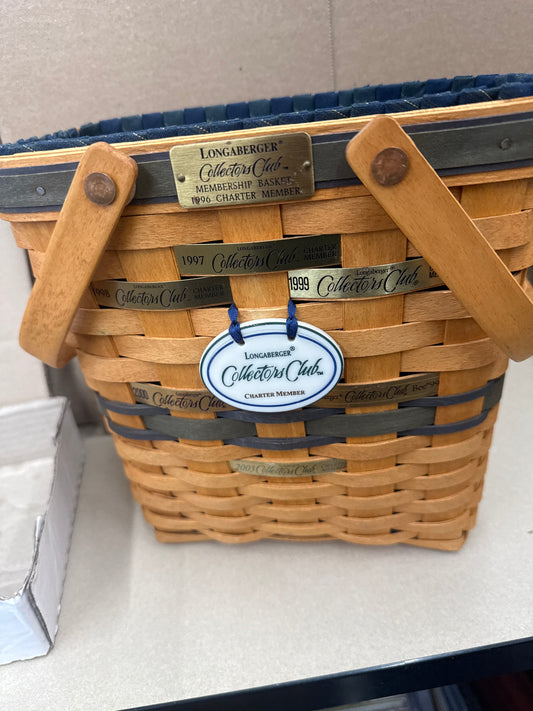 Longaberger 1996 charter member basket with liner, protector, and tie on