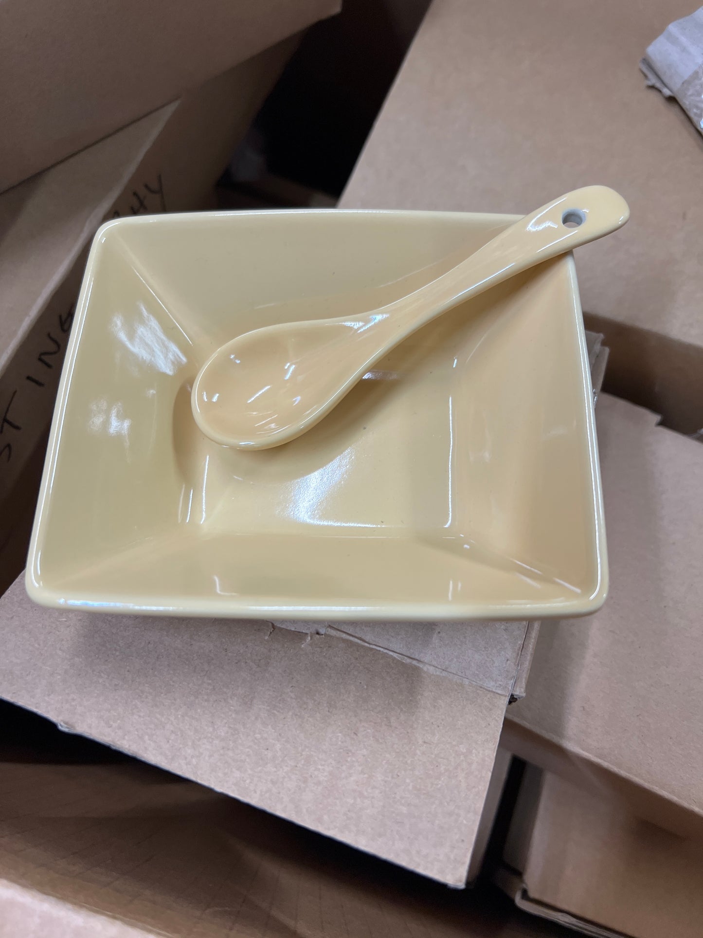 Longaberger tasting bowl with spoon in butternut