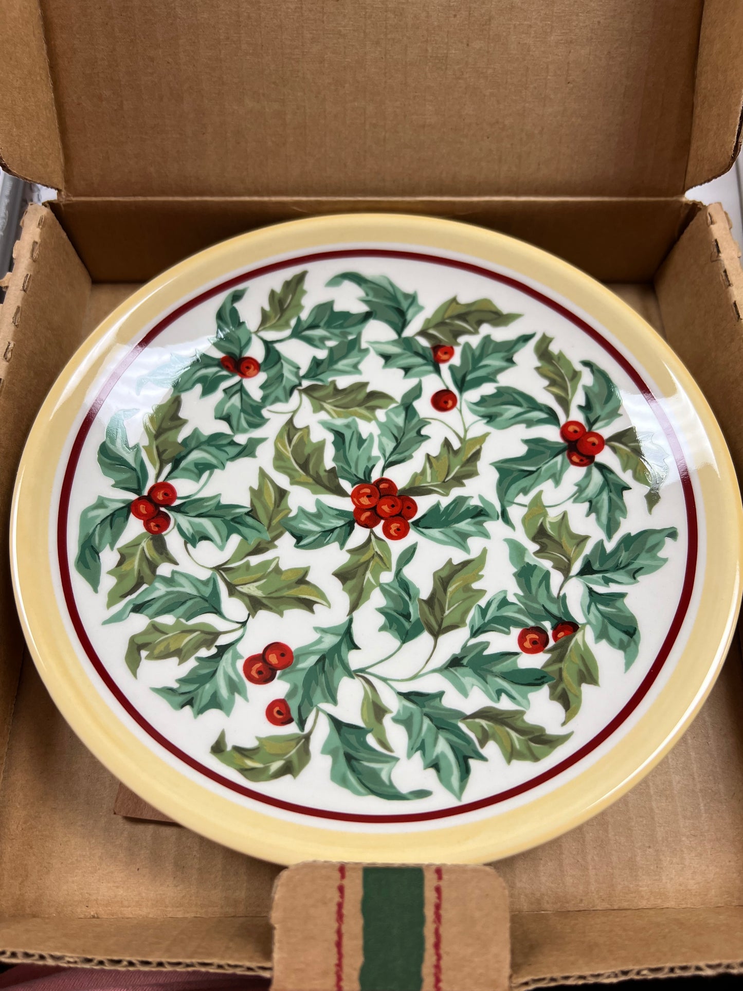 Longaberger luncheon plate in American Holly