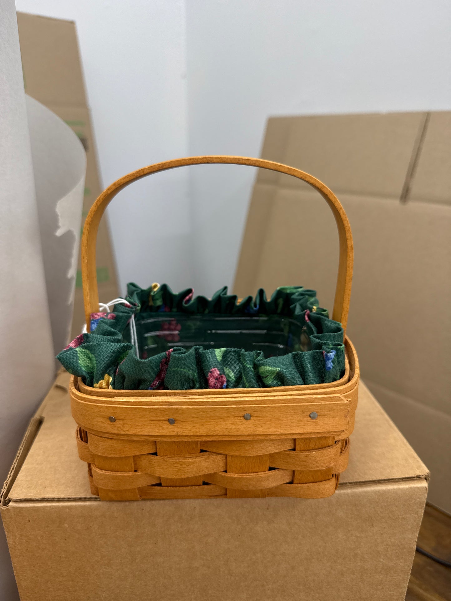 Longaberger tarragon basket with liner and protector