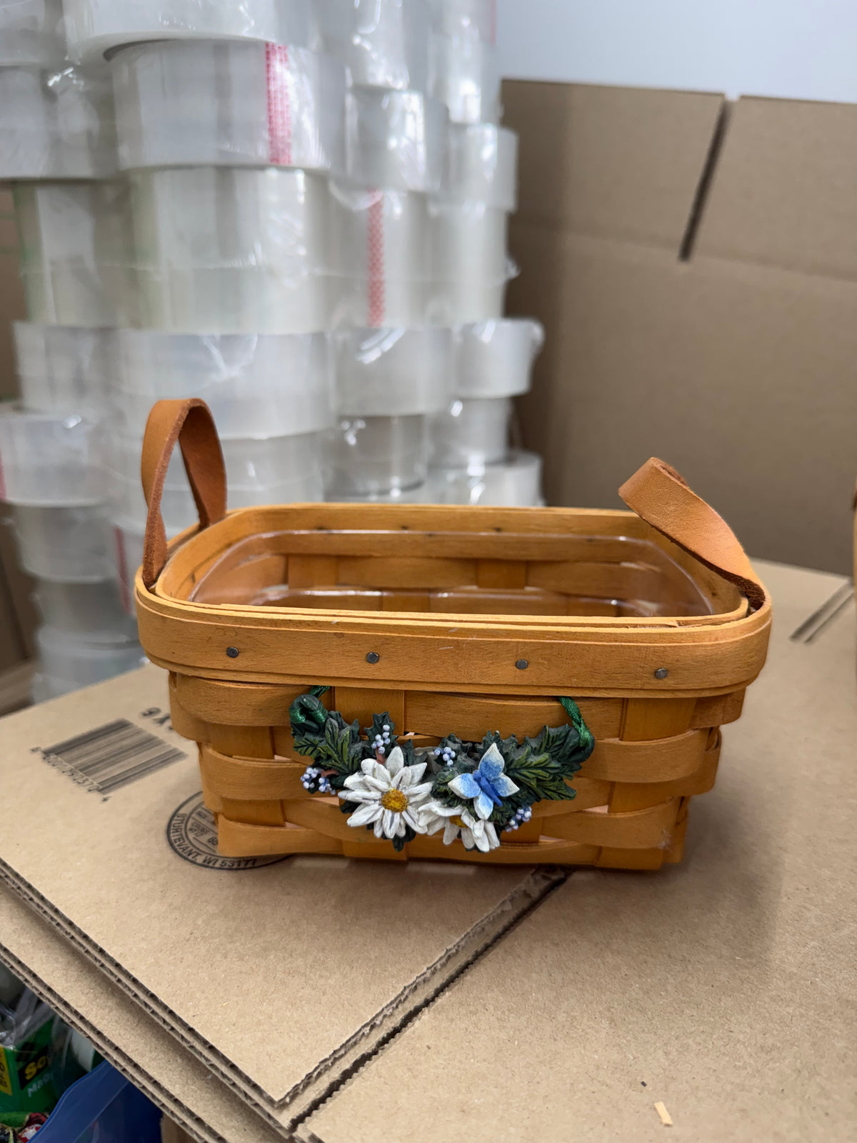 Longaberger tea basket with tie on and protector