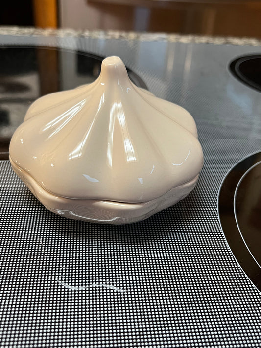 Longaberger garlic press in ivory