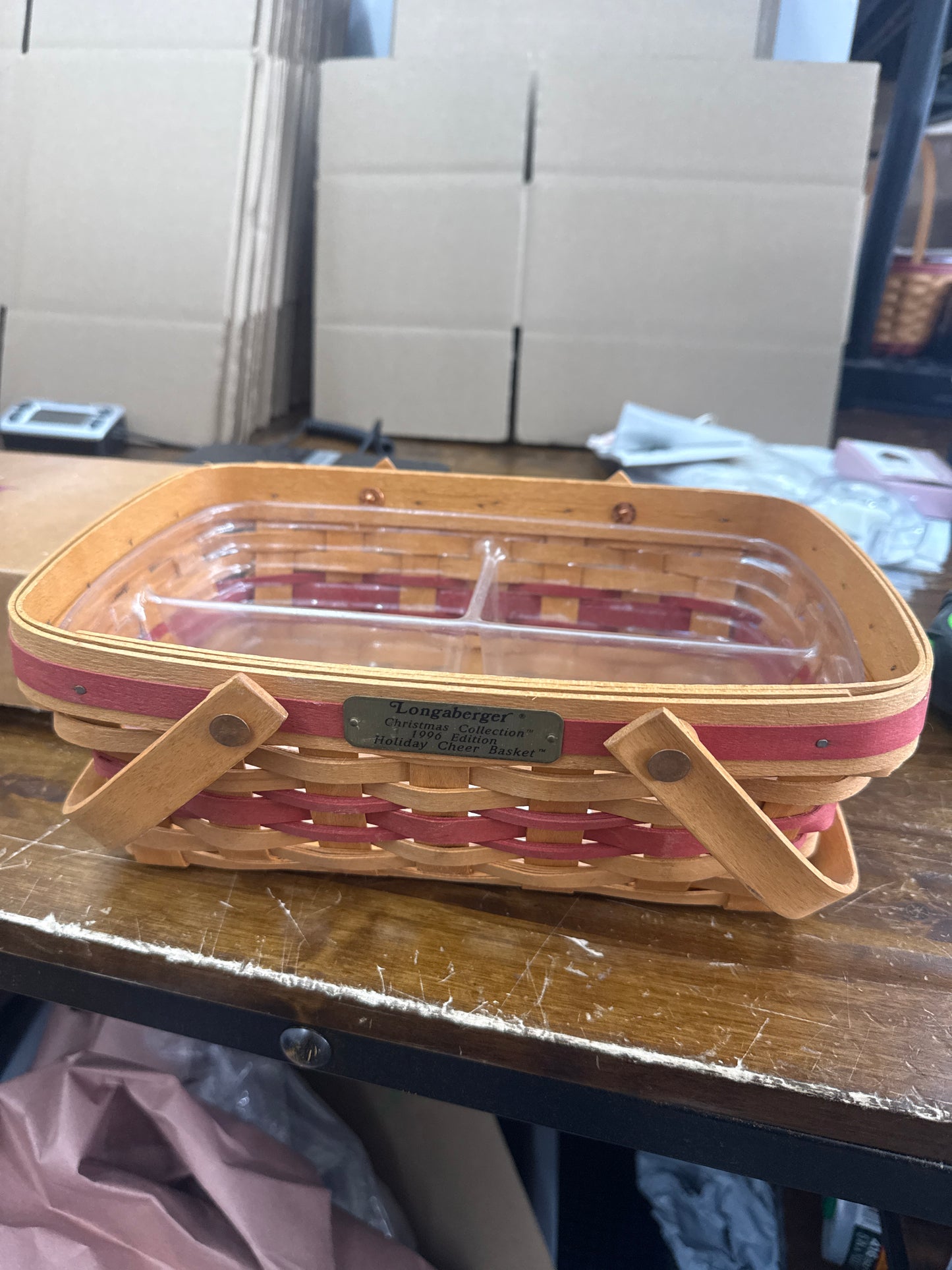 Longaberger 1996 holiday cheer basket with divided protector