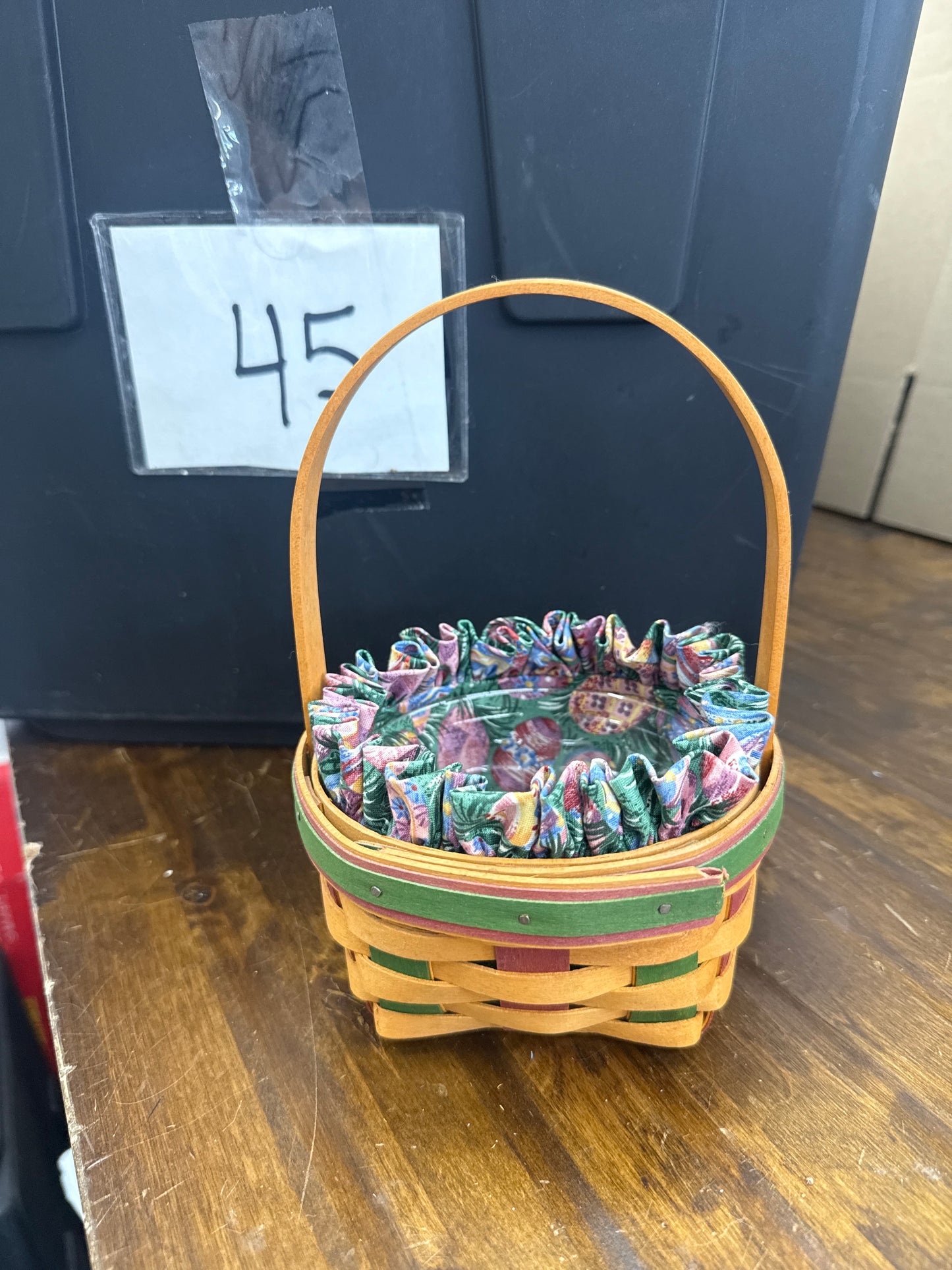 Longaberger 1999 Easter basket with liner and protector