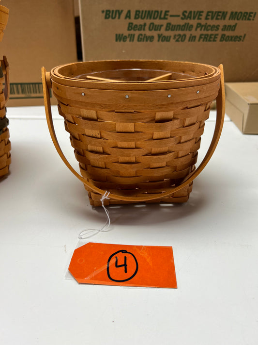 Longaberger 7” measuring basket with protector & divider