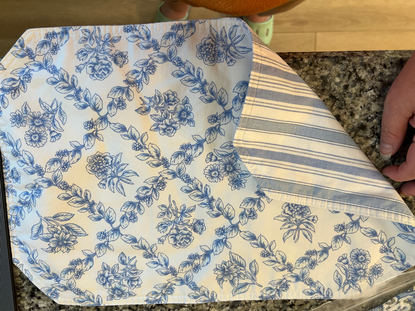 Longaberger reversible placemat in paisley