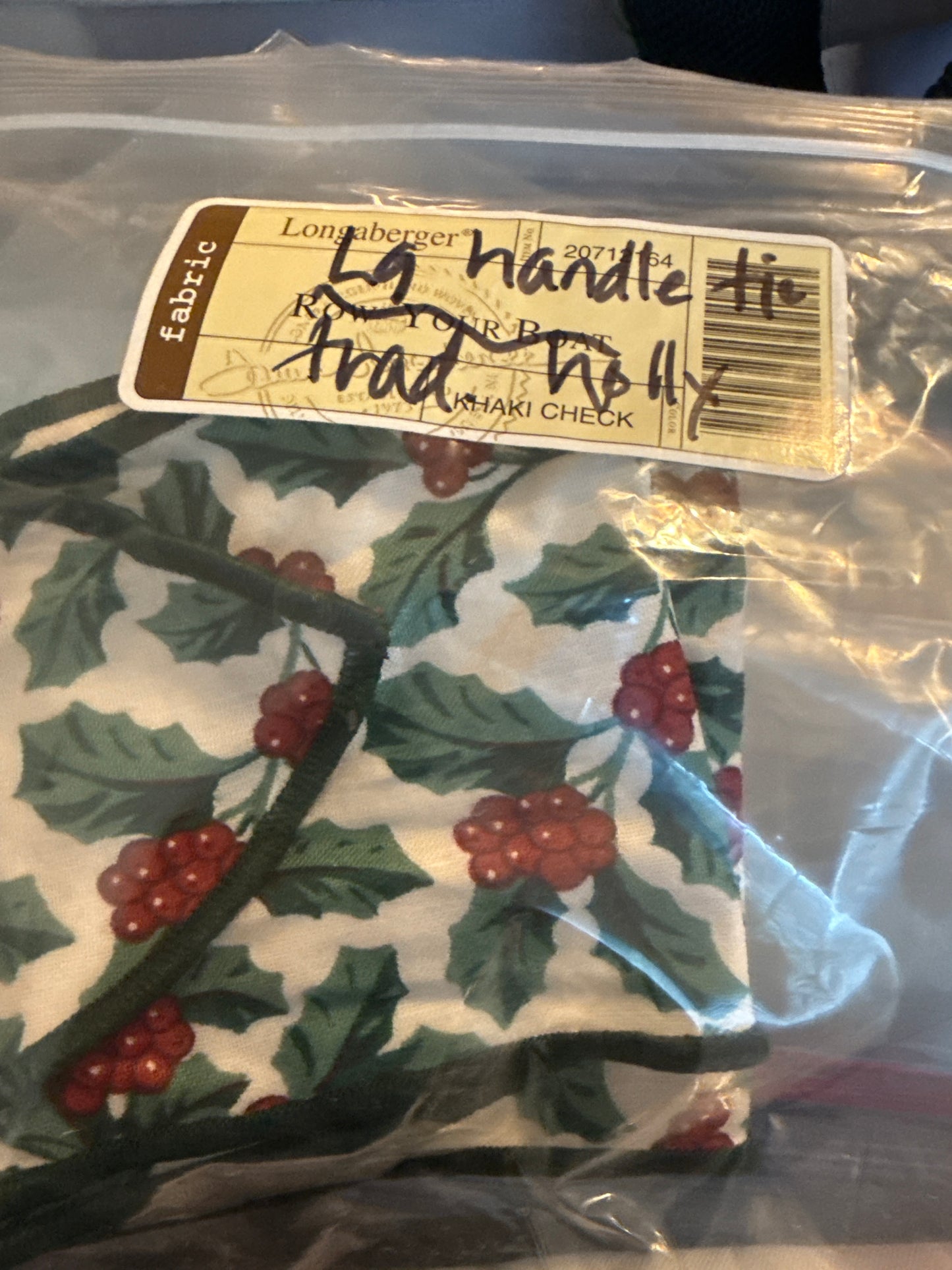 Longaberger large handle tie in traditional holly