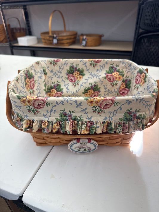 Longaberger 1997 Mother’s Day basket with liner (liner and basket are dirty)