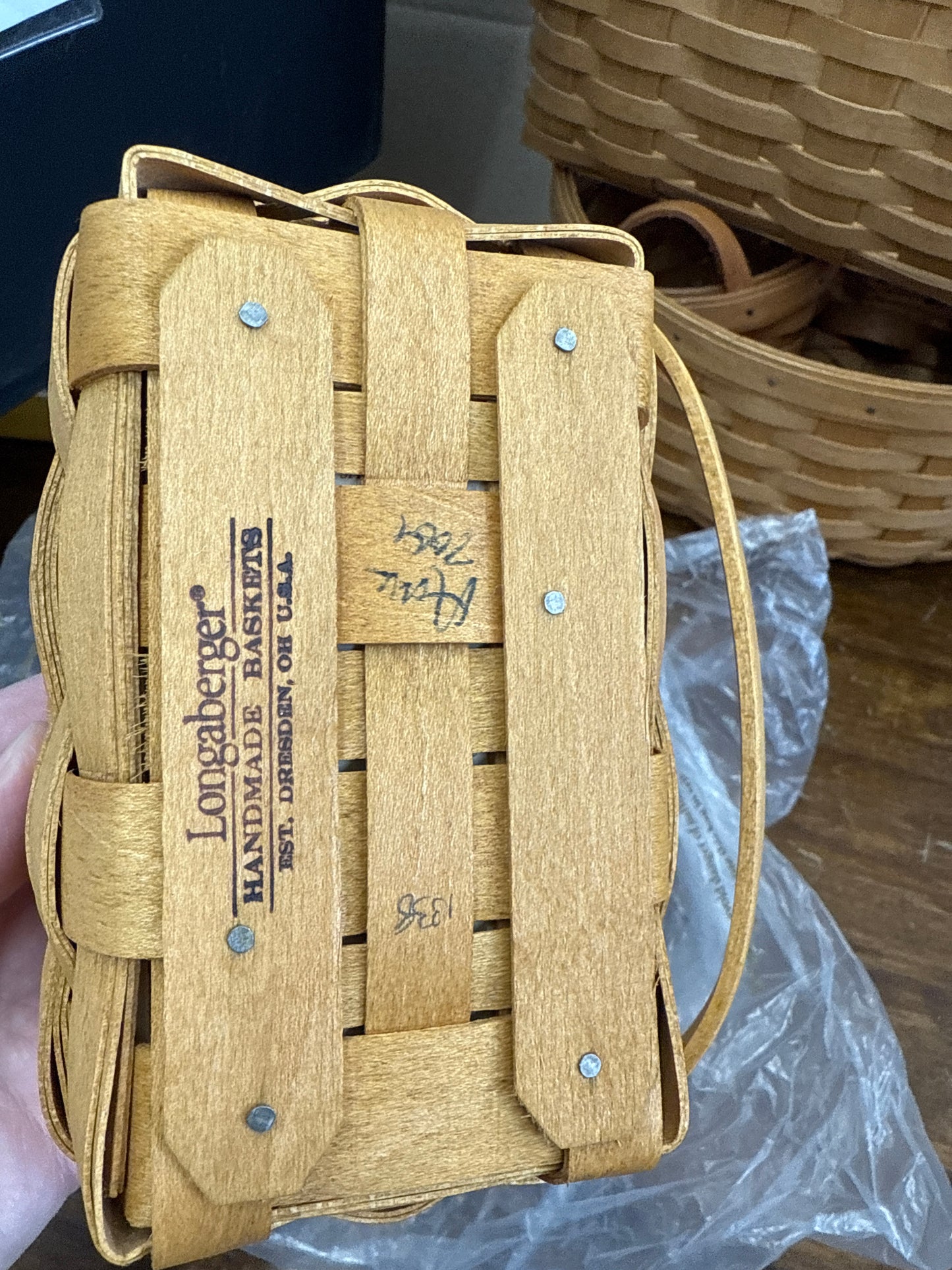 Longaberger 2004 June host bonus basket with salt and pepper protector