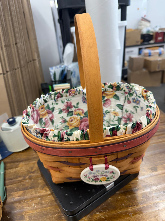 Longaberger 1995 Easter basket with liner, protector, and tie on