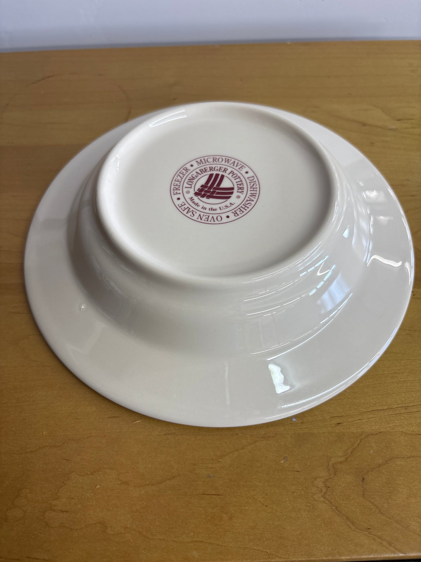 Longaberger 8” rimmed Soup/Salad Bowl in Traditional Red