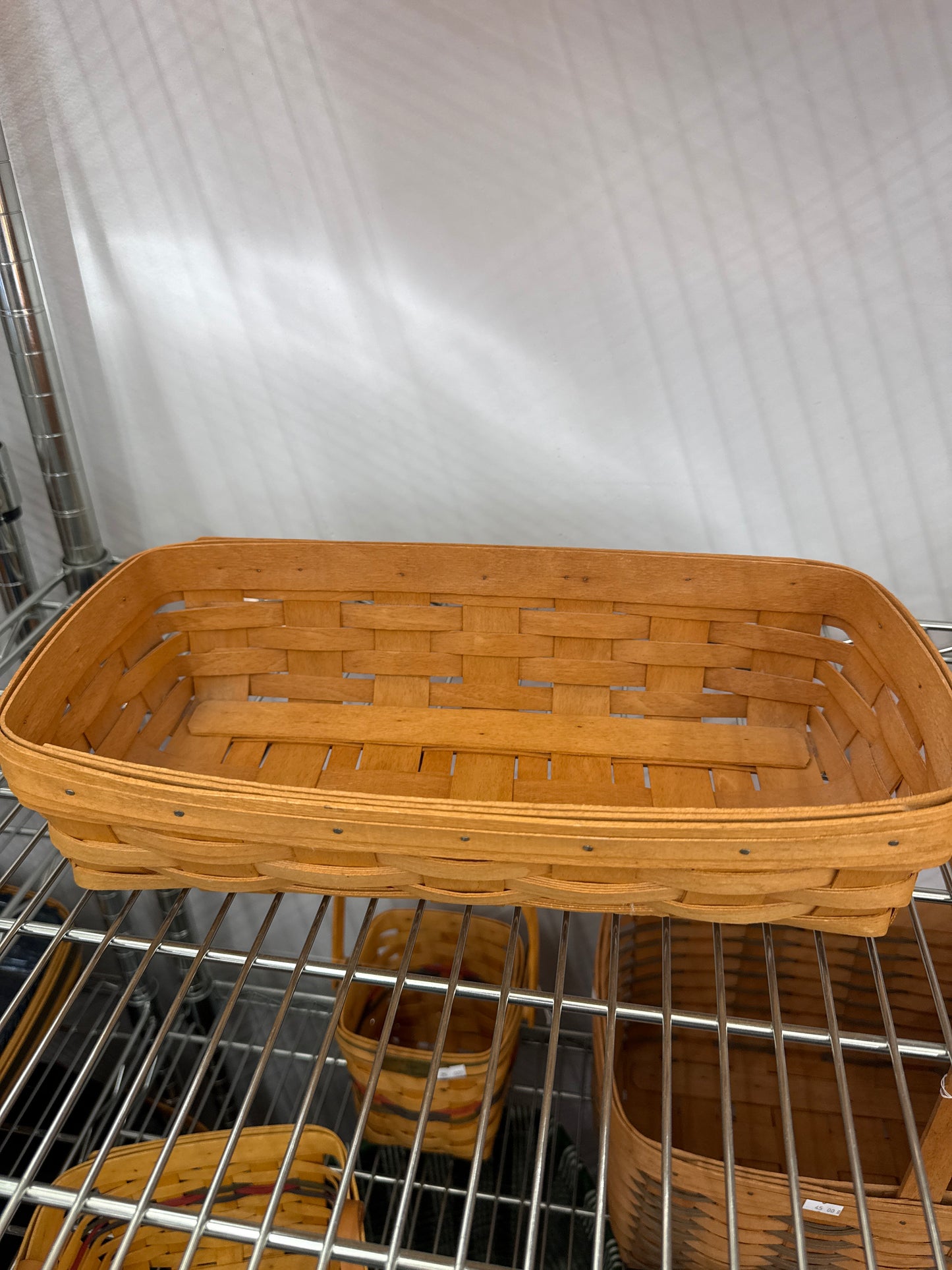 Longaberger bread basket (has a broken splint)