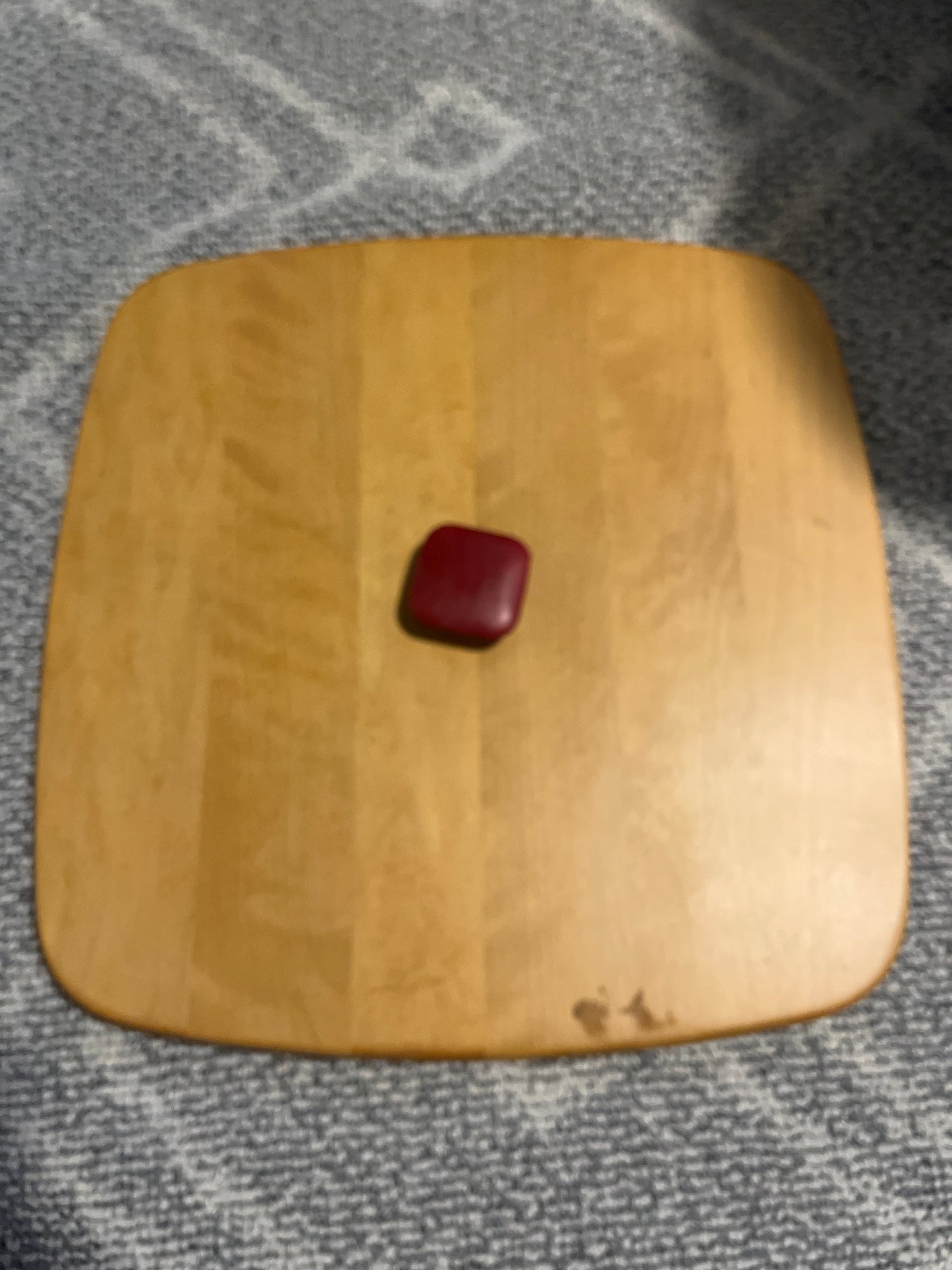 Longaberger 16”x15.5” lid w/ red knob