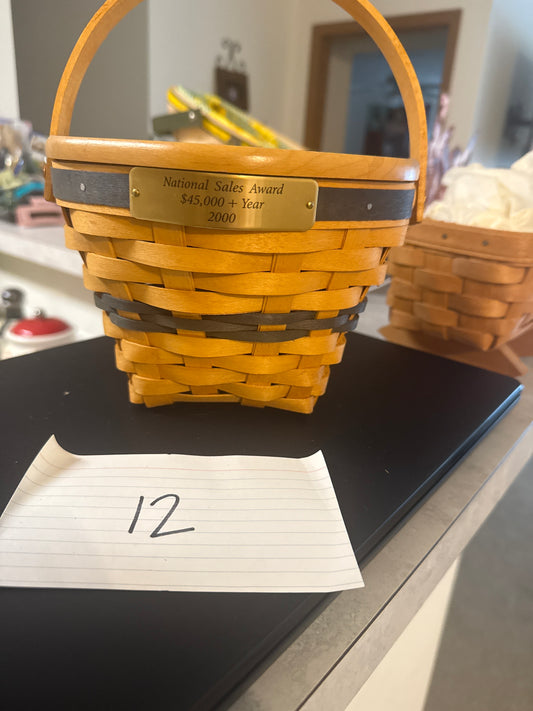 Longaberger sales award basket with lid