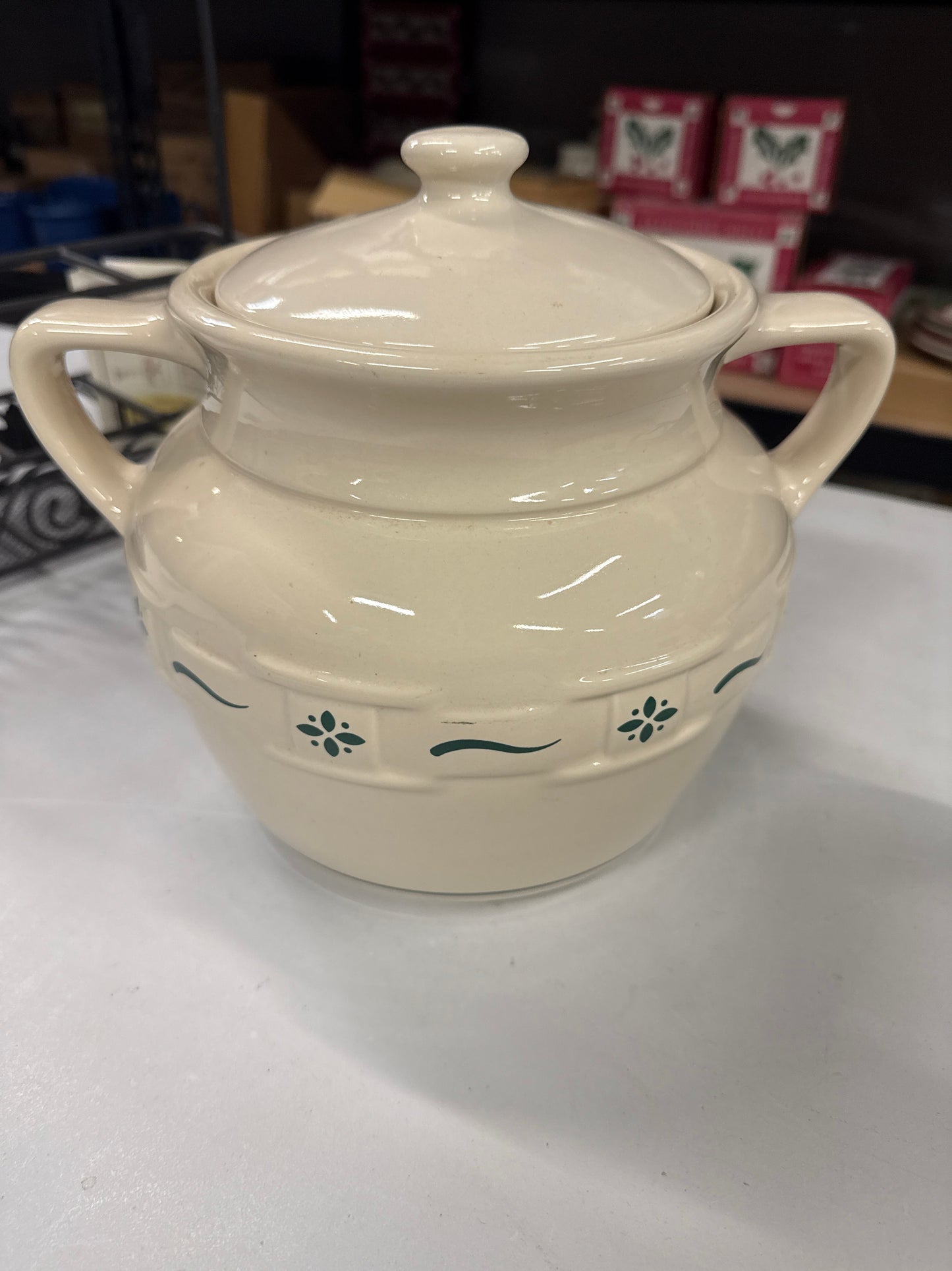 Longaberger bean pot/cookie jar (no rubber seal) in heritage green
