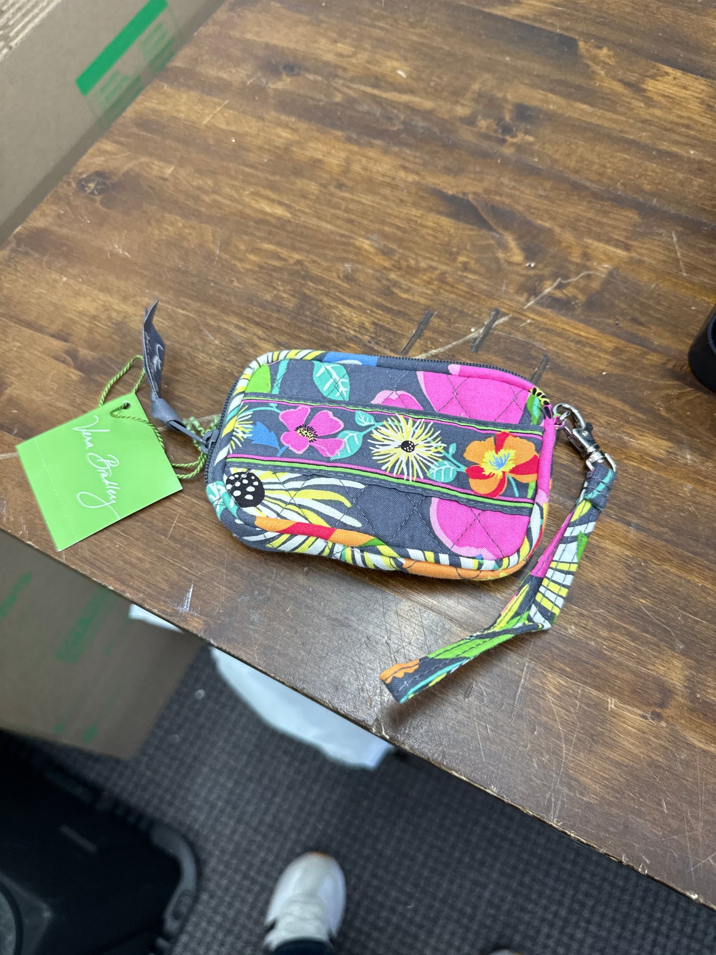 Vera Bradley tech case/ wristlet in Jazzy Blooms