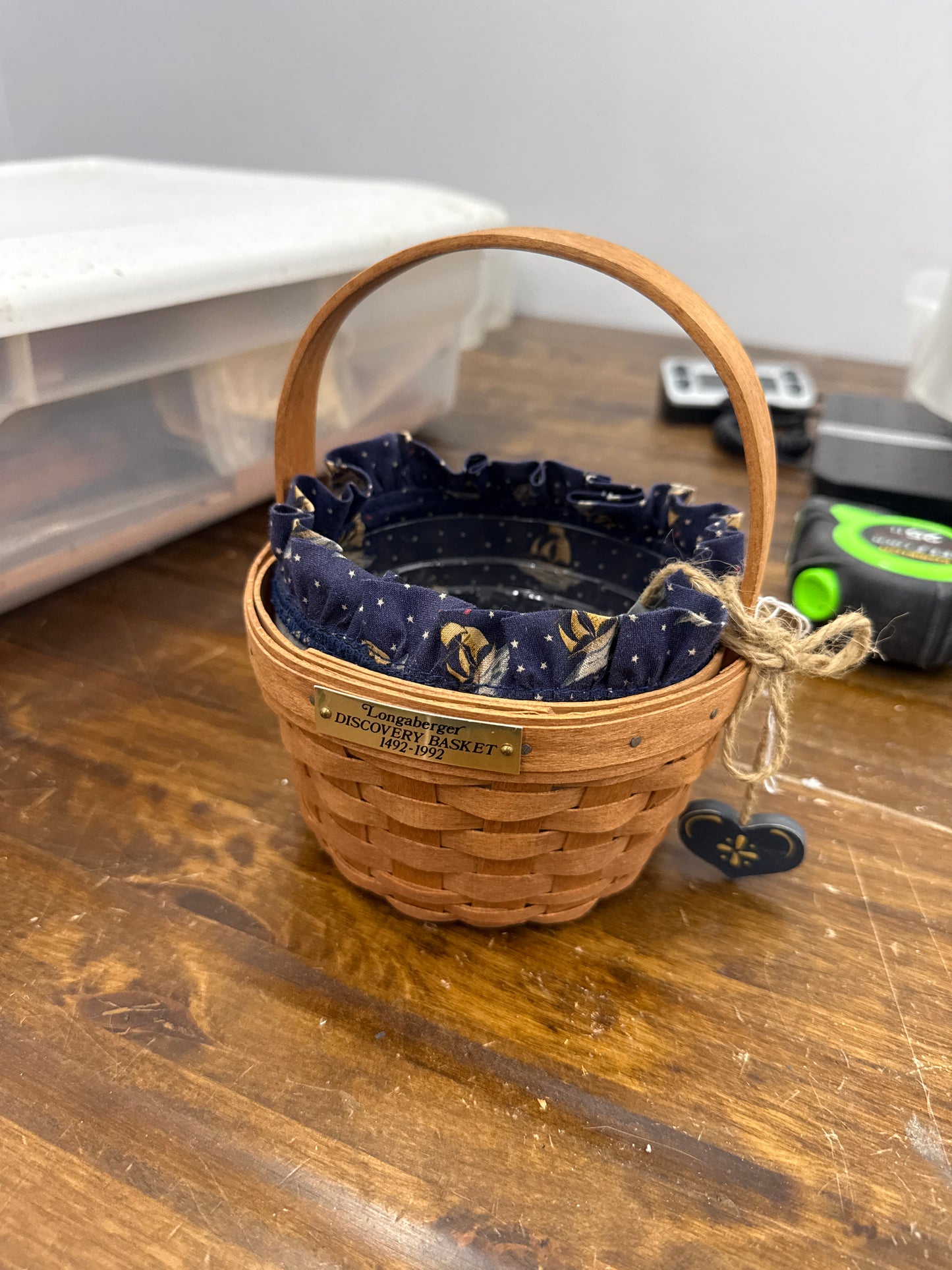 Longaberger discovery basket with liner, protector, and tie on