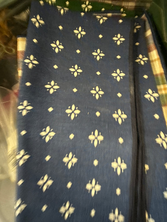Longaberger napkin in traditional blue