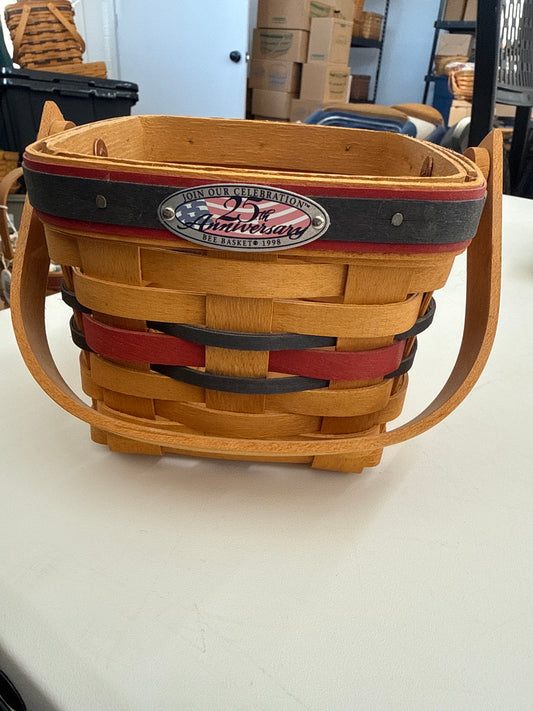 Longaberger 1998 bee basket 25th anniversary