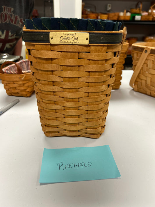 Longaberger Collectors Club 2003 Gathering Basket with Liner and Protector