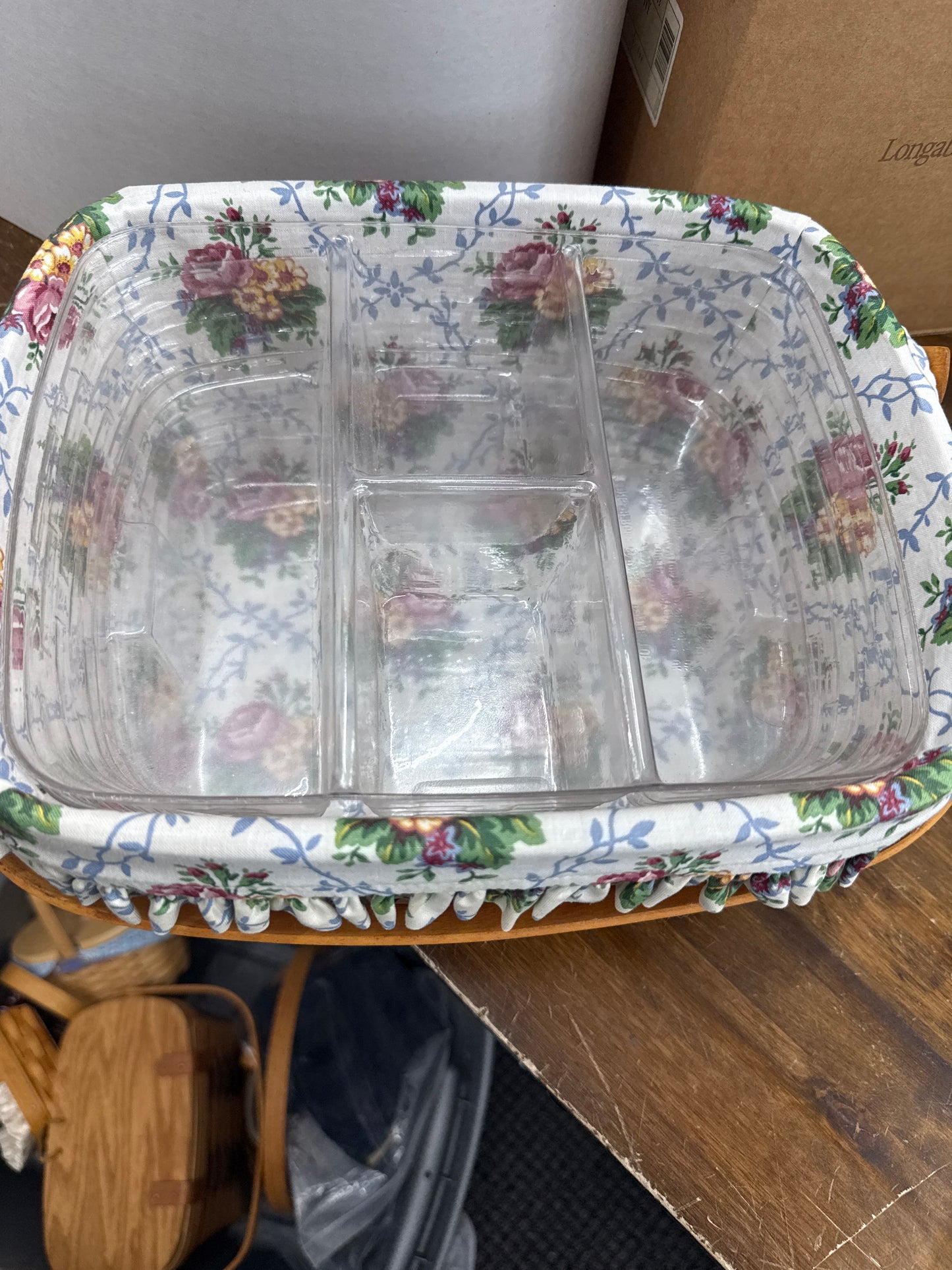 Longaberger 1997 Mother’s Day basket with lid, liner, tie on, and double protector set
