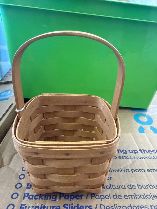 Longaberger small peg basket