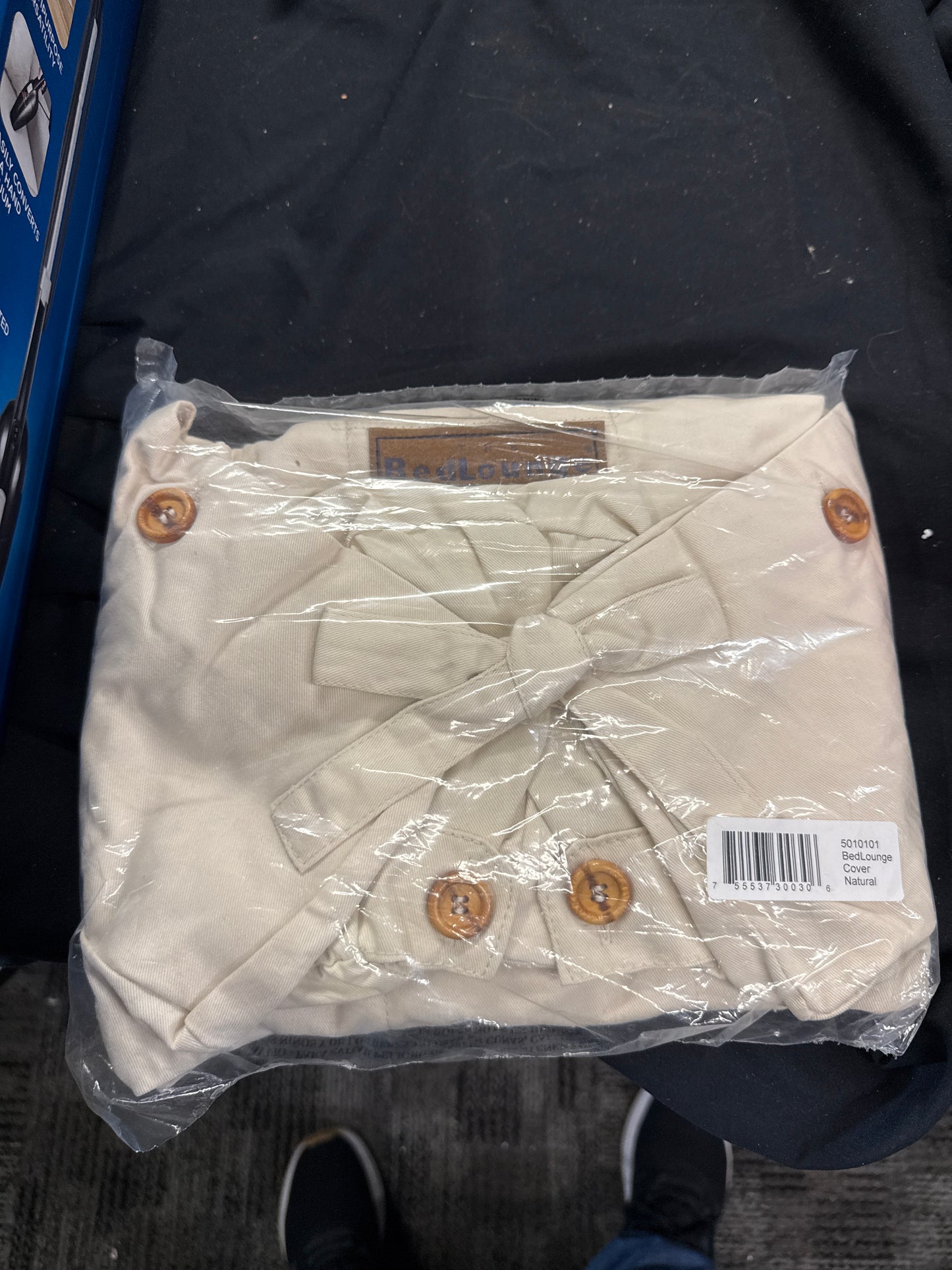 Homestead bed lounge cover in natural
