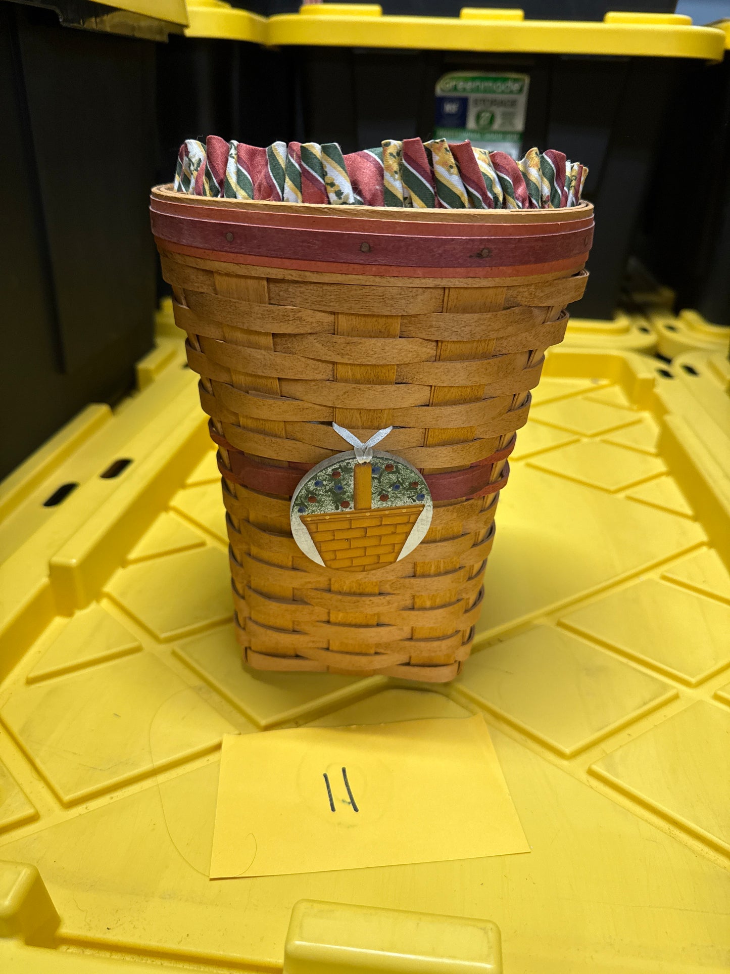 Longaberger snap dragon basket with liner, protector, and tie on