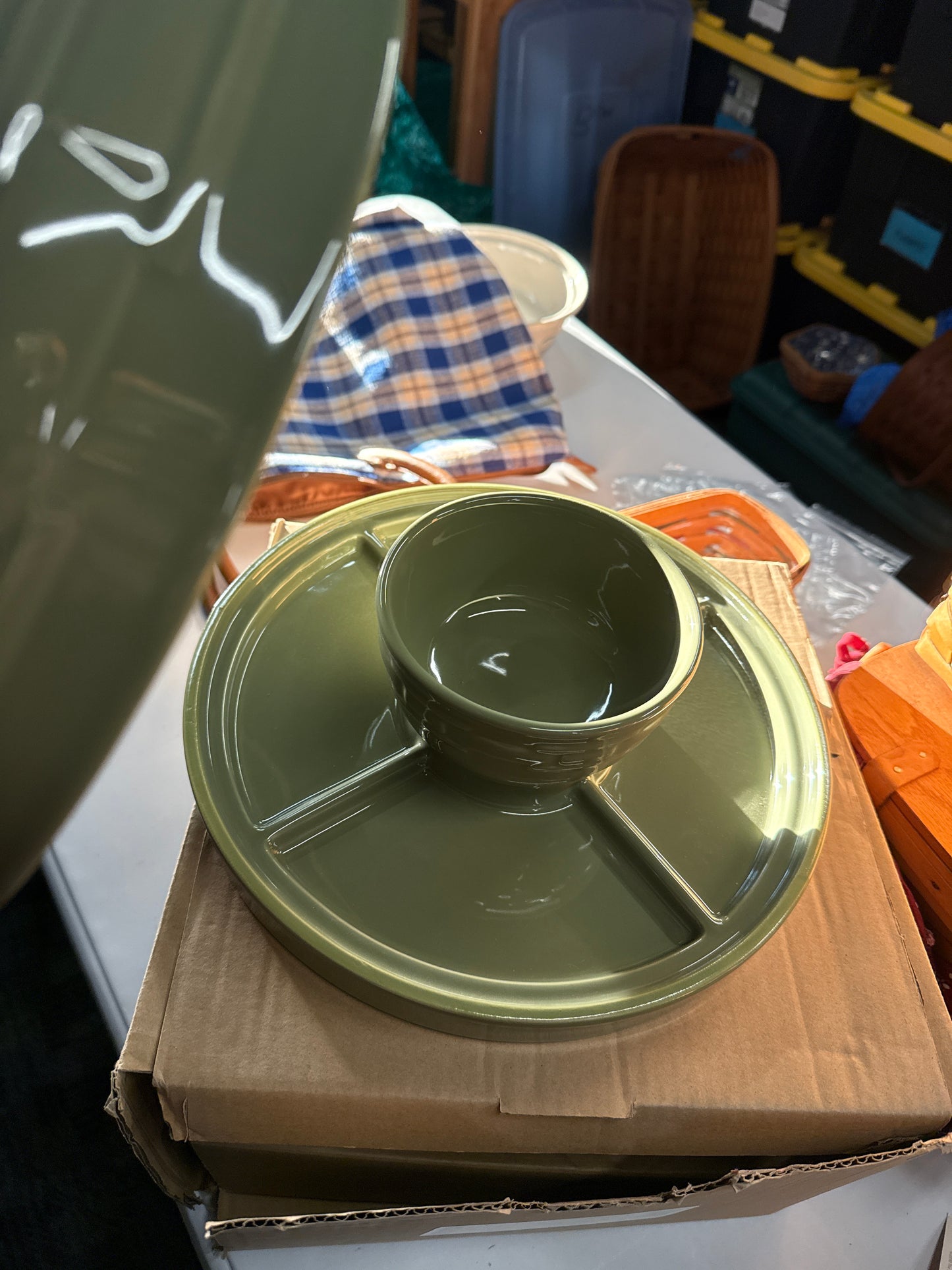 Longaberger multi serving kit in sage