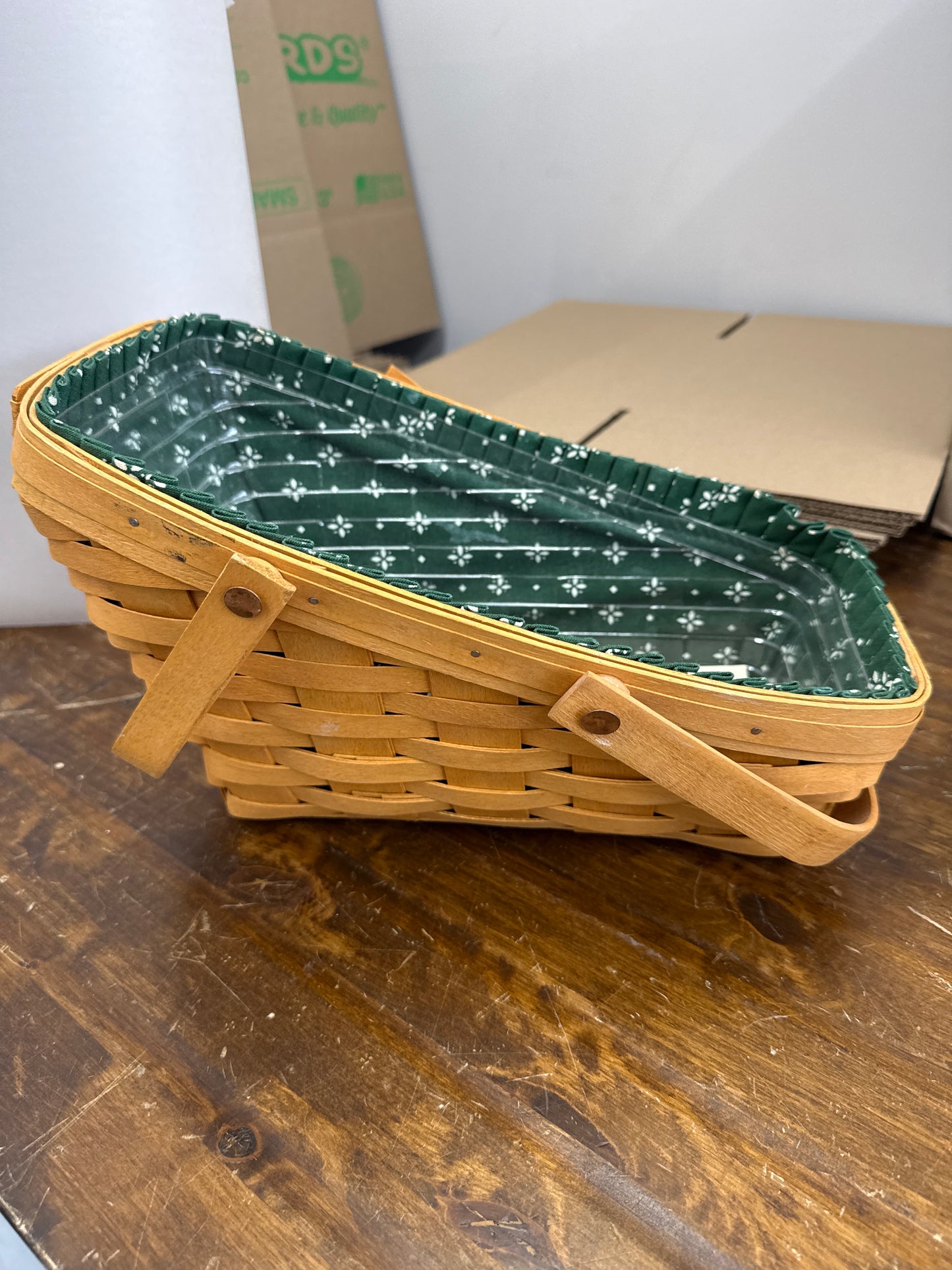 Longaberger medium vegetable basket with liner and protector