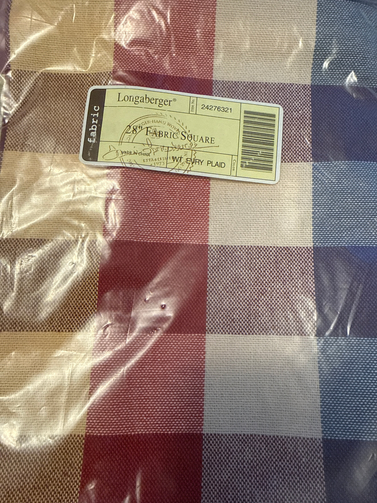 Longaberger 28” fabric square in WT everyday plaid