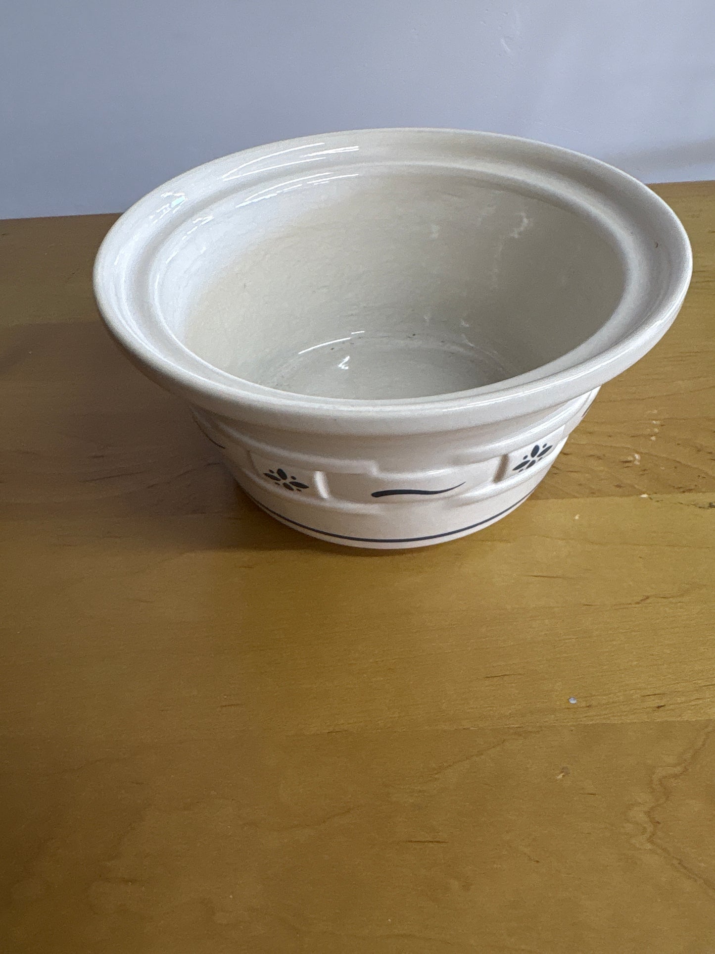 Longaberger Small Covered Dish in Classic blue bottom only with utensil marks. See photo.