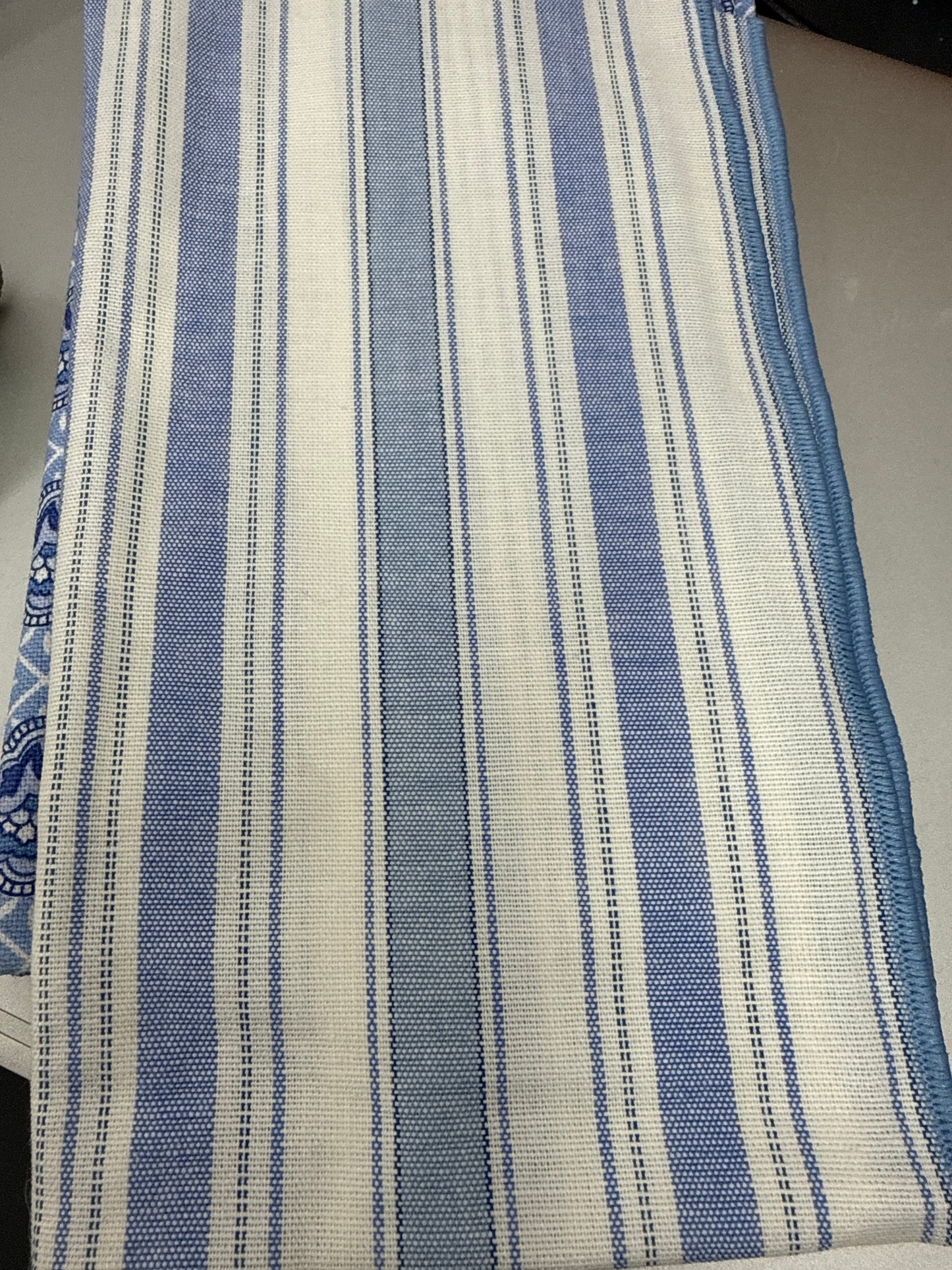 Longaberger single napkin in blue tic