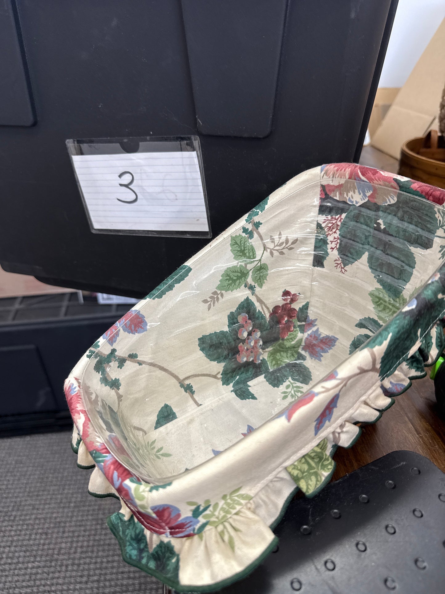 Longaberger medium sleigh/vegetable basket with liner and protector