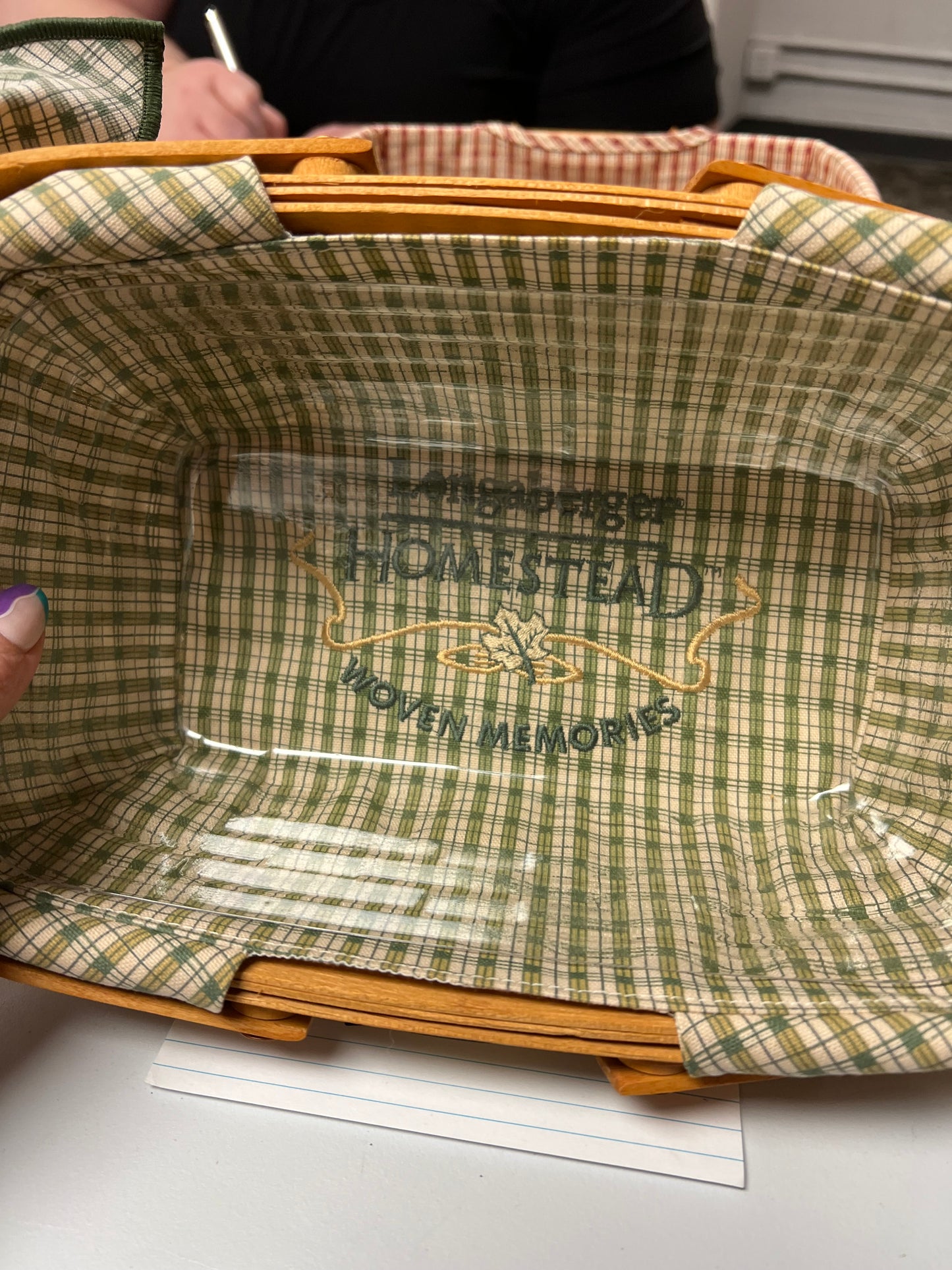 Longaberger 2001 woven memories basket with liner, protector & handle tie