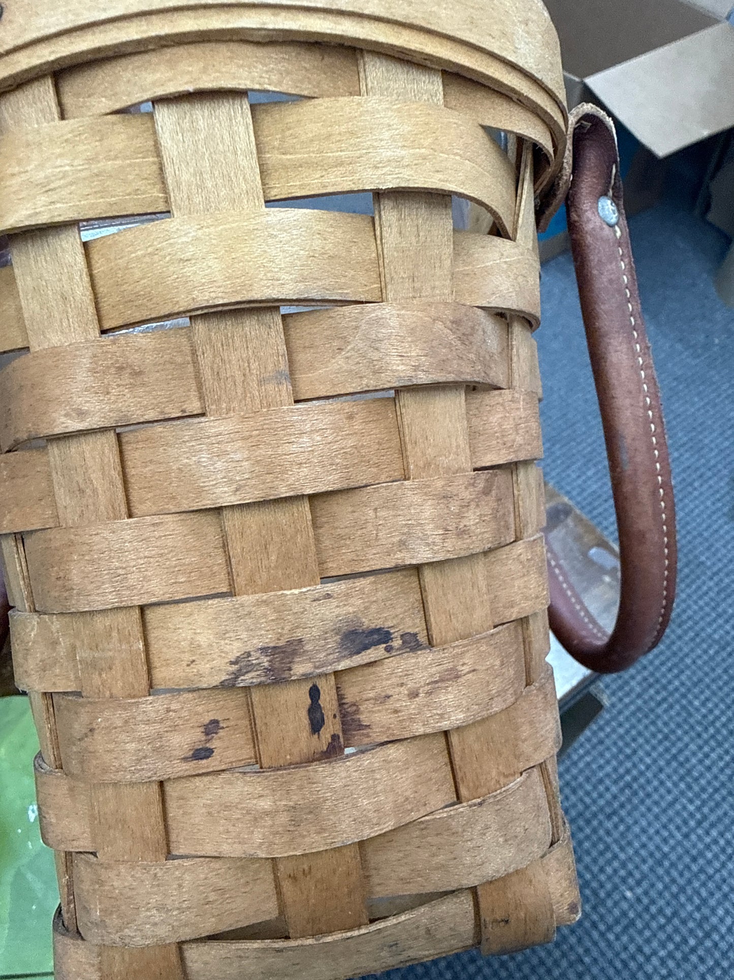 Longaberger small boardwalk with protector-has staining in basket