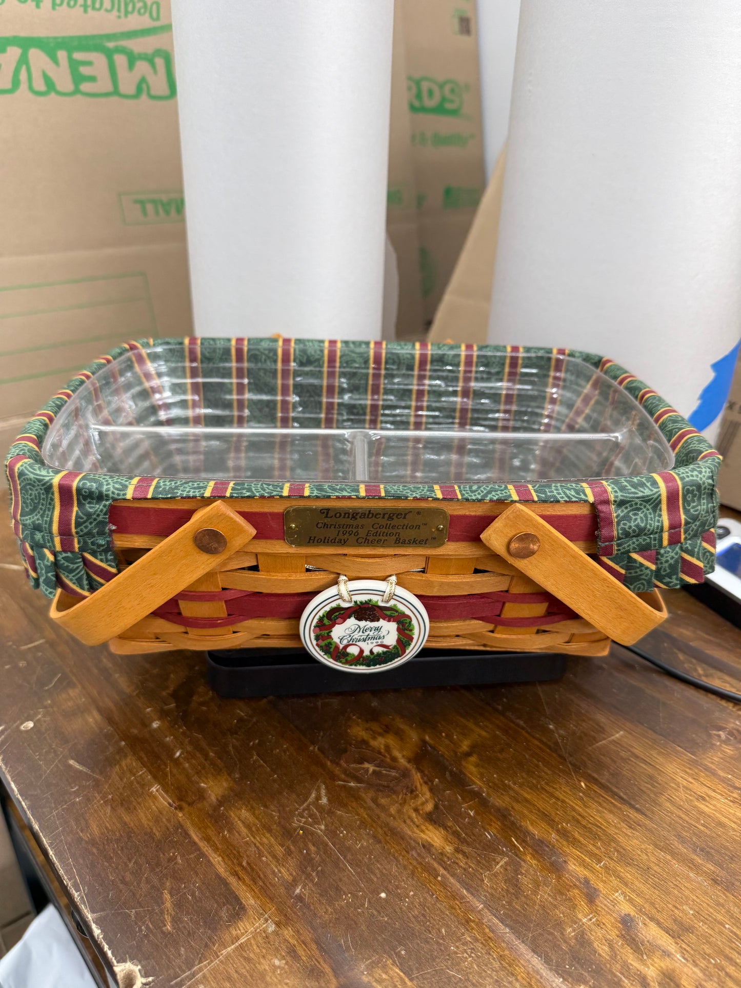 Longaberger 1996 holiday cheer basket with liner, tie on, and protector