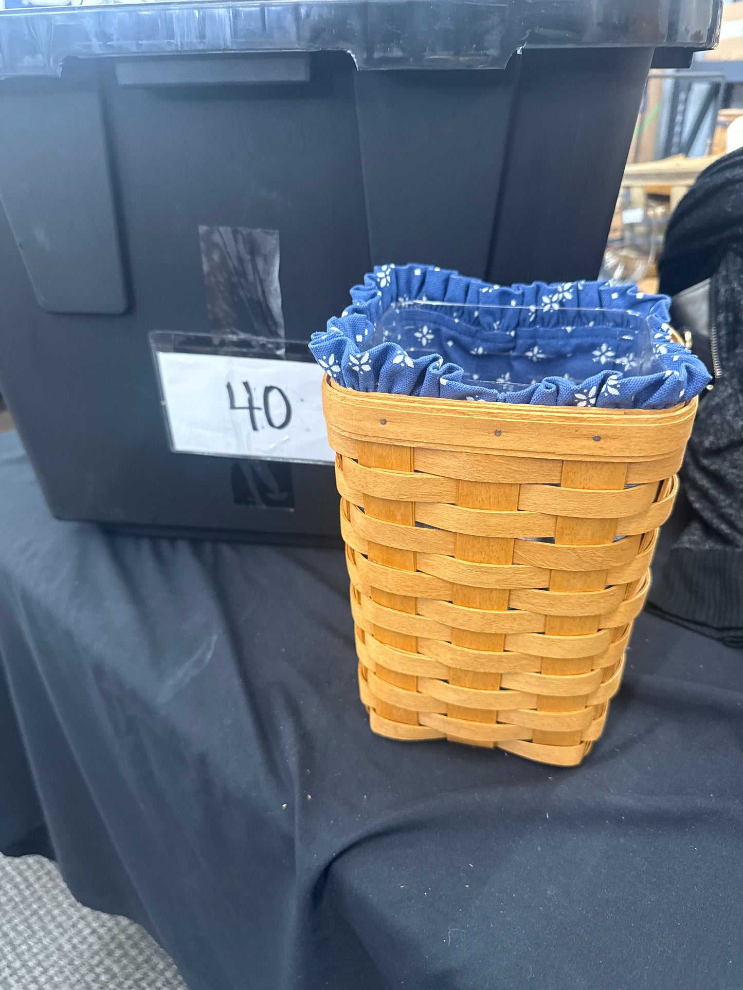 Longaberger large peg basket with liner and protector