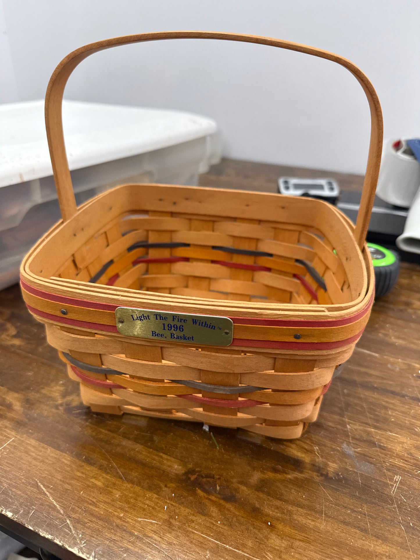 Longaberger 1996 bee basket