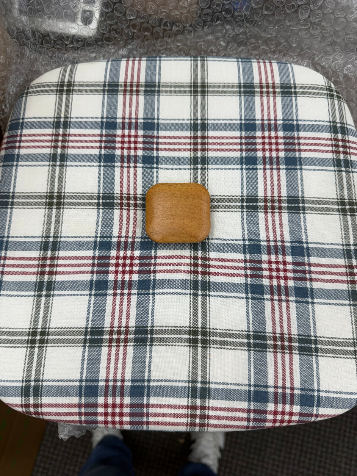 Longaberger cake basket lid in market day plaid