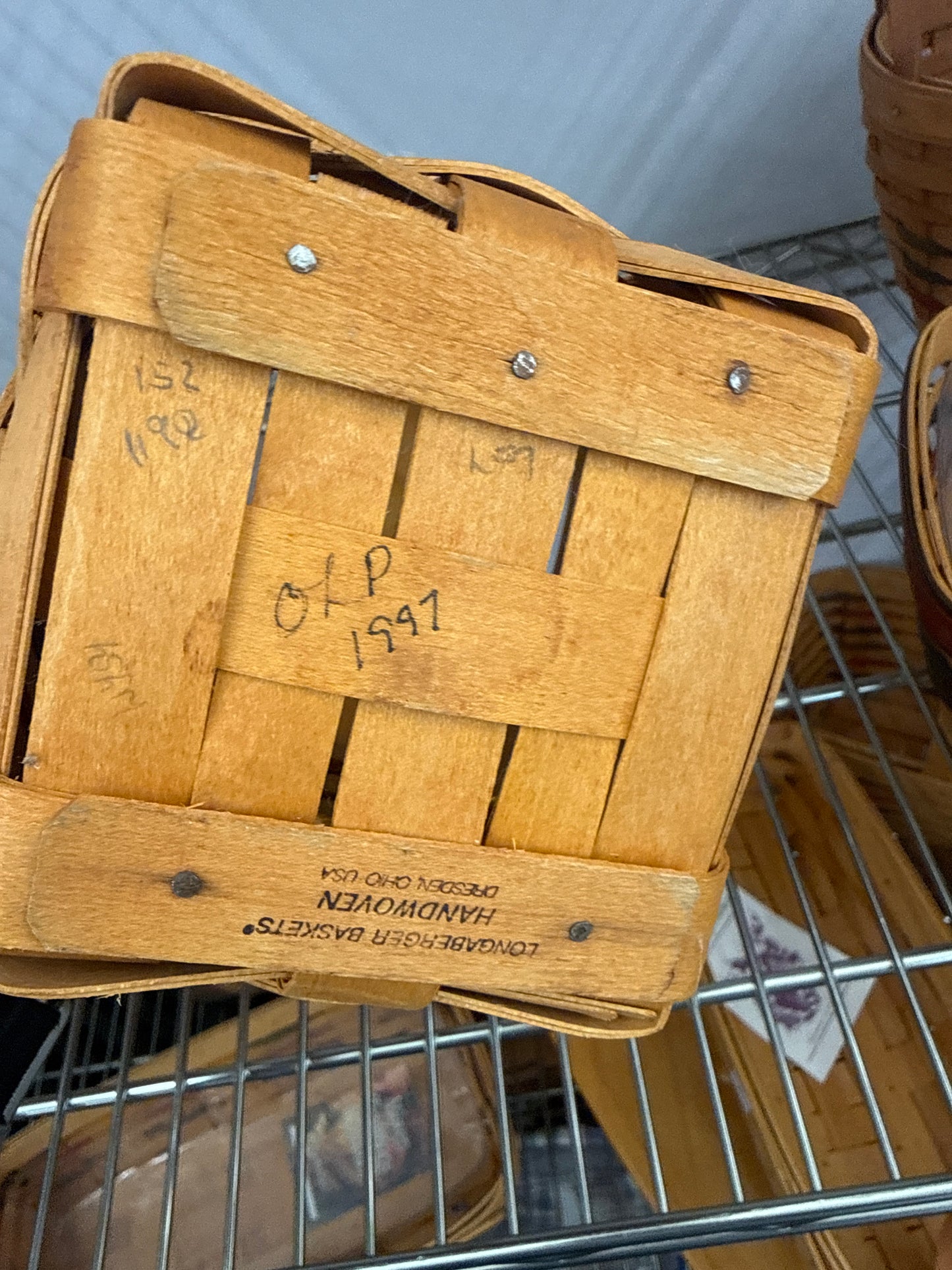 Longaberger 1997 bee basket