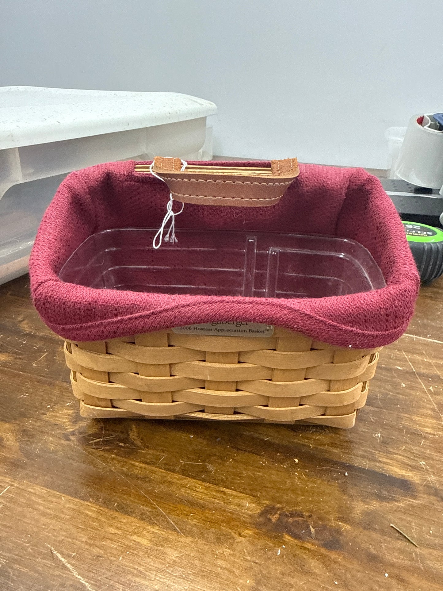 Longaberger 2006 hostess appreciation basket with liner and protector