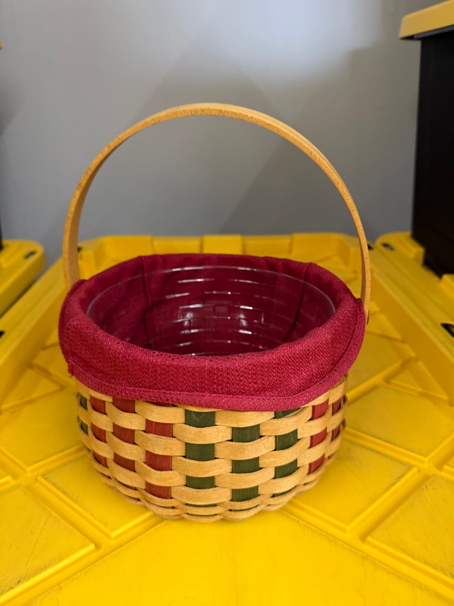 Longaberger caroling basket with liner and protector
