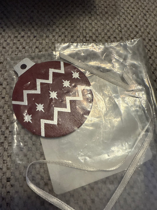 Longaberger 2016 Xmas tie on round red