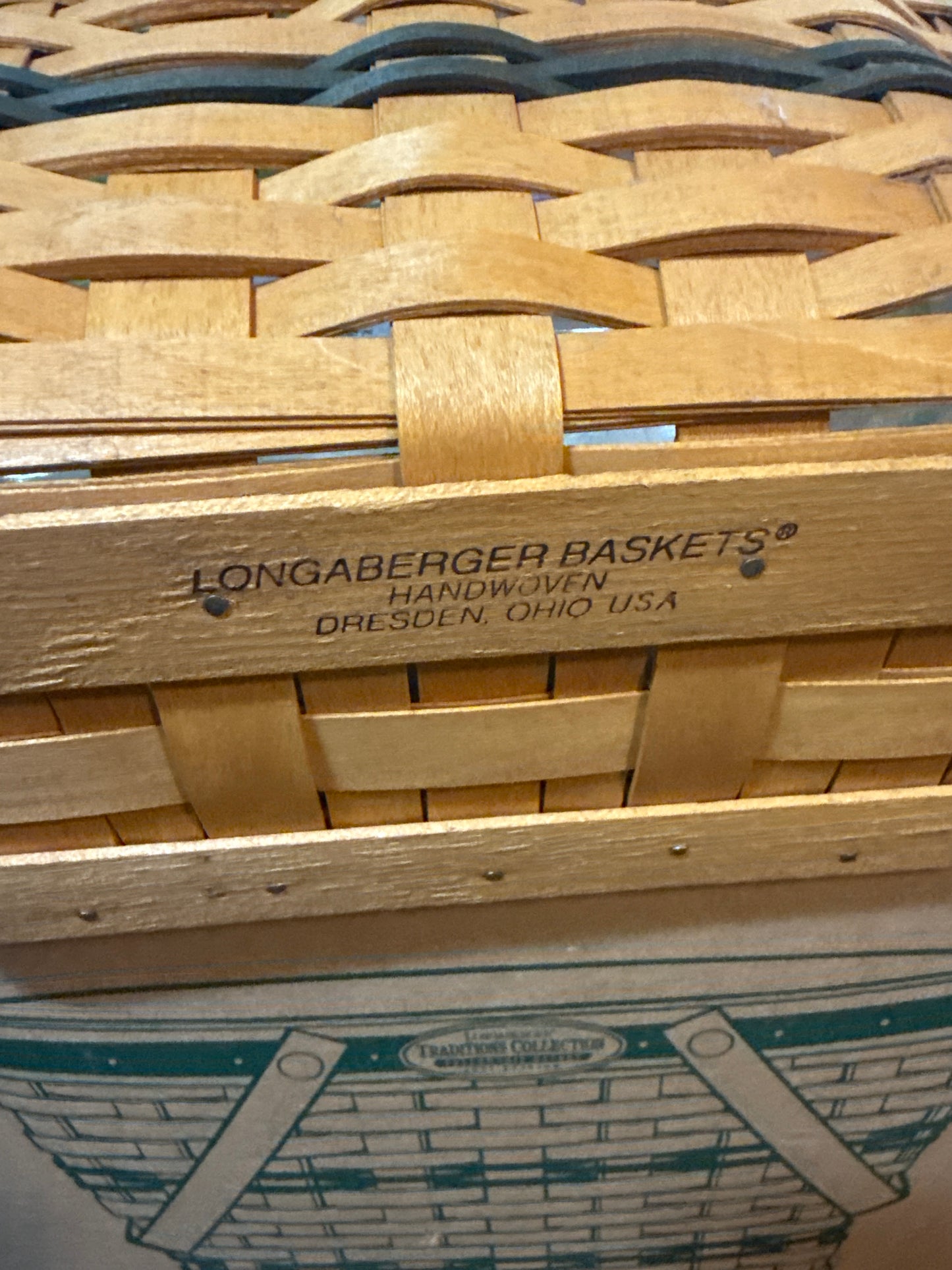 Longaberger 1997 fellowship basket with liner and protector