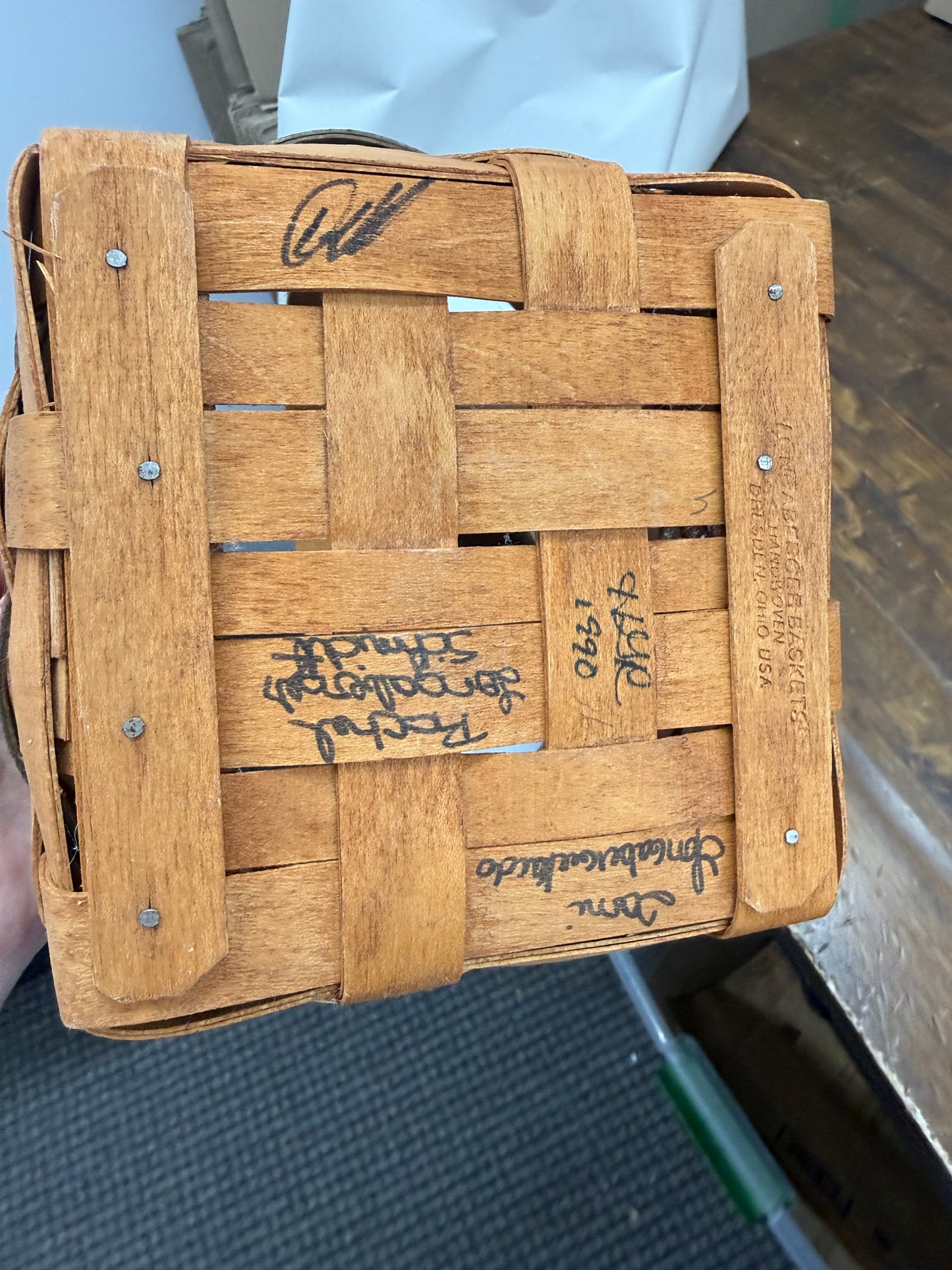 Longaberger 1990 bee basket